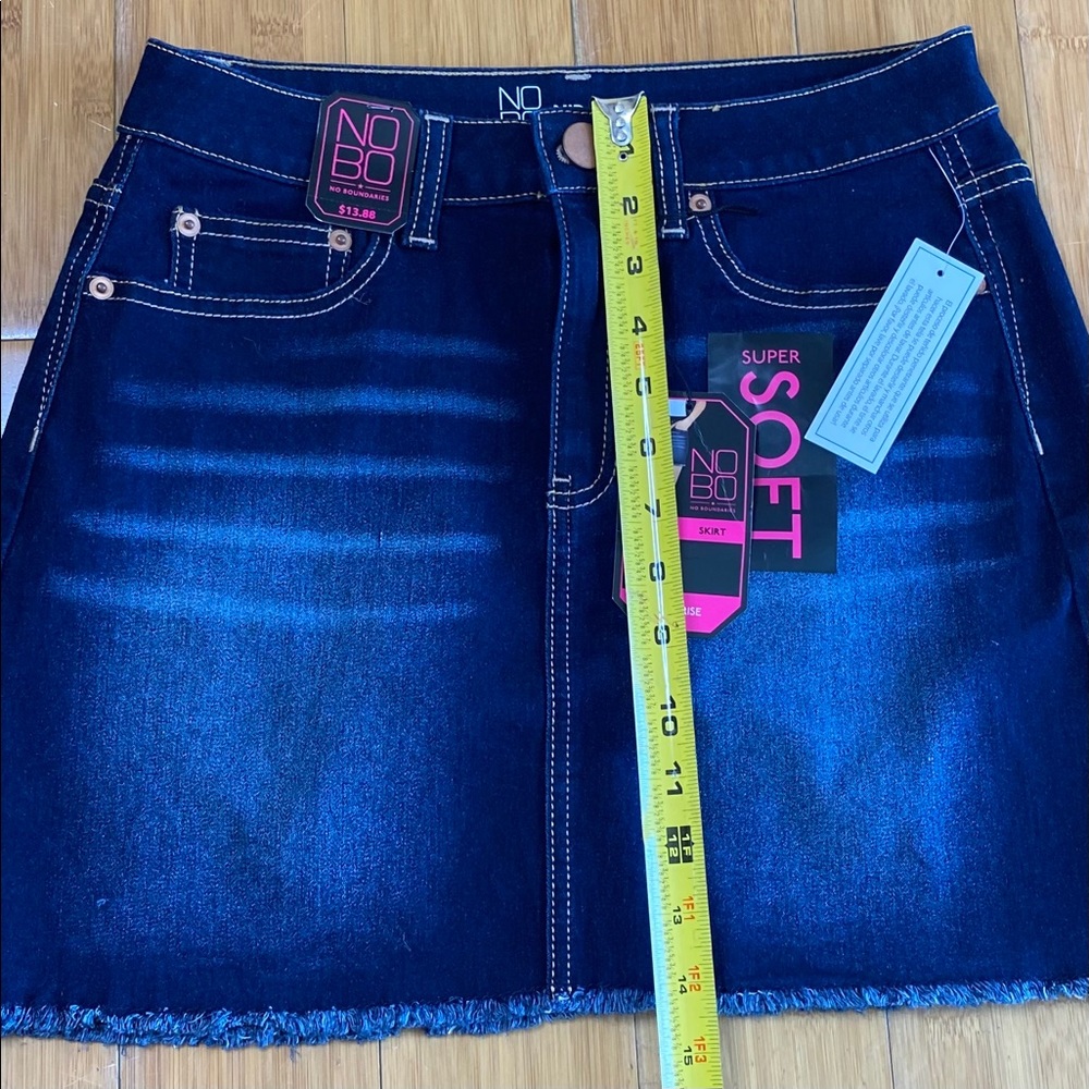NWT No Boundaries Basic Denim Skirt Dark Enzyme 9 - Picture 4 of 5